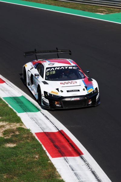 P2 voor Gilles Magnus #25 Saintloc Racing Audi