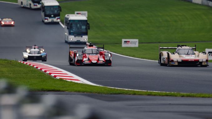 FIA WEC Porsche @ Fuji Foto 6 Circuit Safari