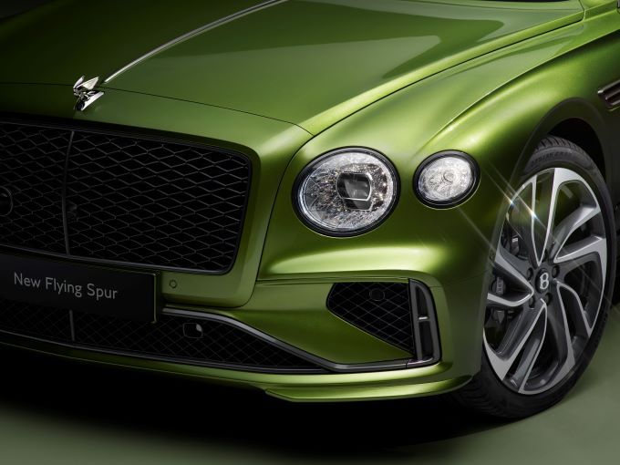 De nieuwe Bentley Flying Spur Foto 8