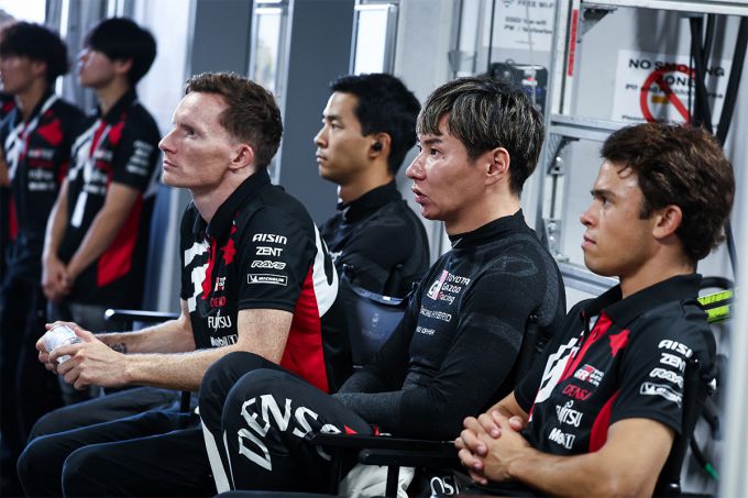 FIA WEC Toyota Gazoo Racing Nyck de Vries Foto 3 interview