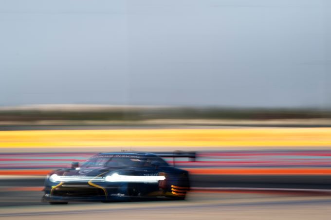 FIA WEC 8 Hours of Bahrain 2024 Aston Martin GT3 Foto 3