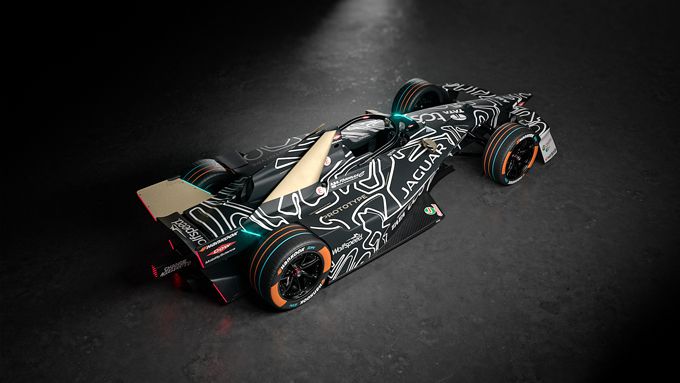 Jaguar I-TYPE 7 in prototypevorm