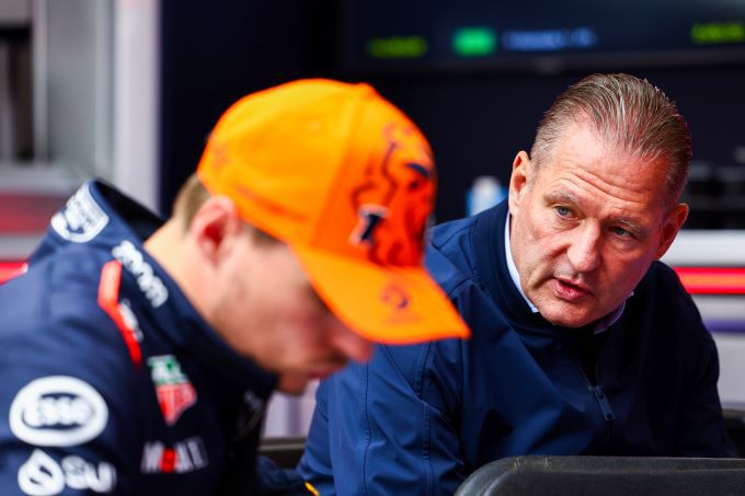 Max_Verstappen_en_Jos_Verstappen_foto_RBCP F1 Red Bull