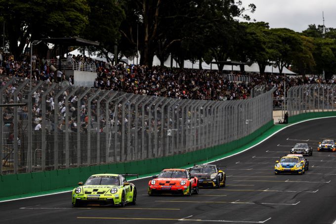 Rubens Barrichello en Werner Neugebauer Porsche Endurance Challenge 2024-titel Interlagos Foto 2