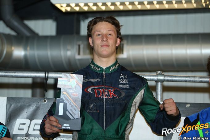 Lukas van den Heijkant snelt op Karting Genk naar eerste zege