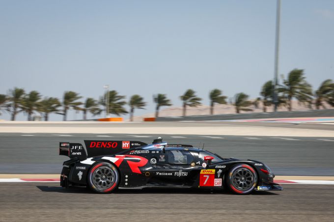 8 Hours of Bahrein Toyota Gazoo Racing FIA WEC wereldkampioen 2024 Foto 3