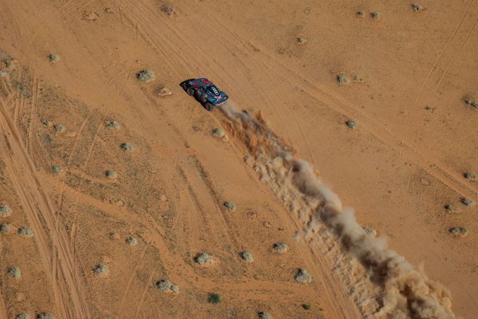 Viervoudig Dakar Rally-winnaar Carlos Sainz Ford Raptor T1+ Foto 5