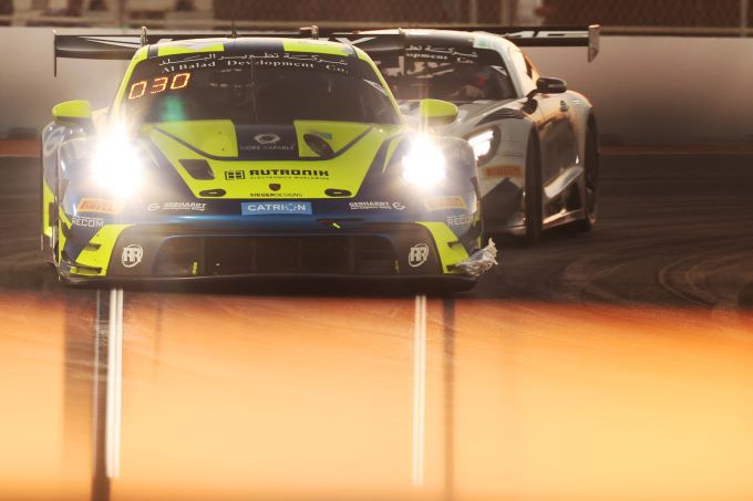 6 Hours of Jeddah Rutronik Racing Loek Hartog racewinnaar en Bronze Cup-kampioen Foto 7 bron foto GT-World-Challenge-Europe/press-members-gallery