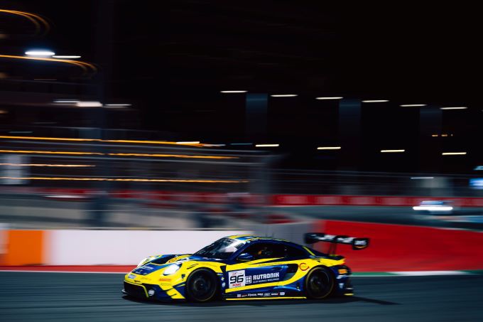 6 Hours of Jeddah Rutronik Racing Loek Hartog racewinnaar en Bronze Cup-kampioen Foto 2 bron foto Jonas Plmer / Laptime Performance Eibl GmbH/ GT-Place UG