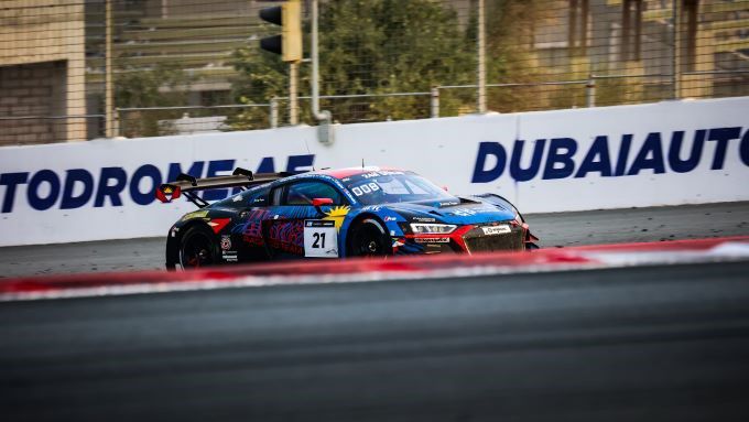 20e 24H DUBAI 2025 20-jarig bestaan Dubai Autodrome Foto 3