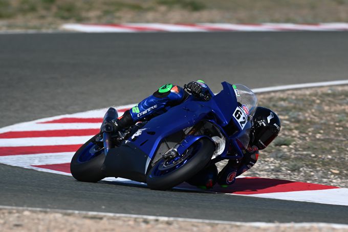 Pata Yamaha Ten Kate Racing werkt positieve testdagen af met Yamaha YZF-R9 op Andaluca en Almera