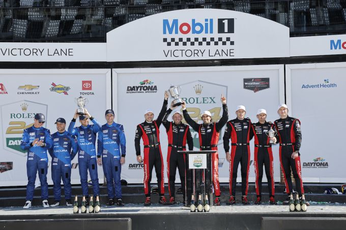 24H Daytona 2025 Porsche winnaar Foto 3