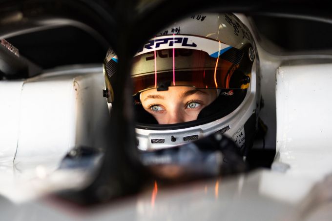 MP Motorsport laat Alba Hurup Larsen met steun van Tommy Hilfiger debuteren in F1 Academy