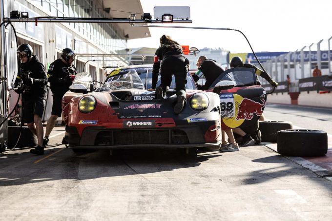 24H Dubai 2025 Porsche 911 GT3 R Proton Huber Competition Kalle Rovanper Foto 4 pitstop