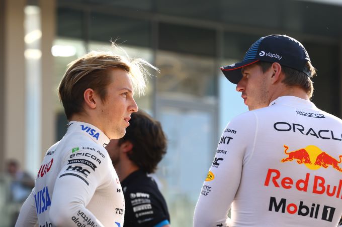 Liam Lawson en Max Verstappen