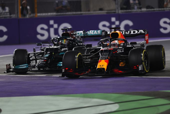 Max Verstappen en Lewis Hamilton F1