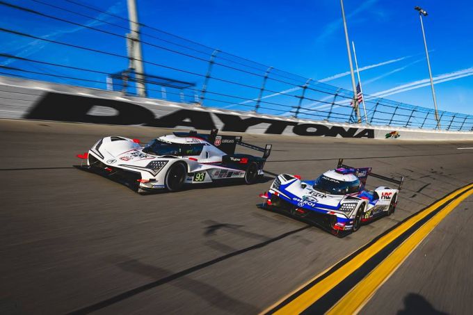 24H Daytona 2025 De twee Acura's ARX-06 van Meyer Shank Racing bron: Meyer Shank Racing