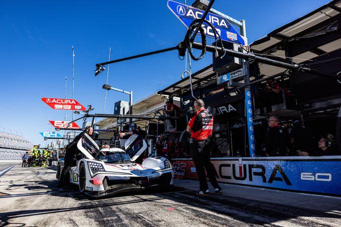 Roar before the Rolex 24 Foto 4 pitstop Renger van der Zande Acura