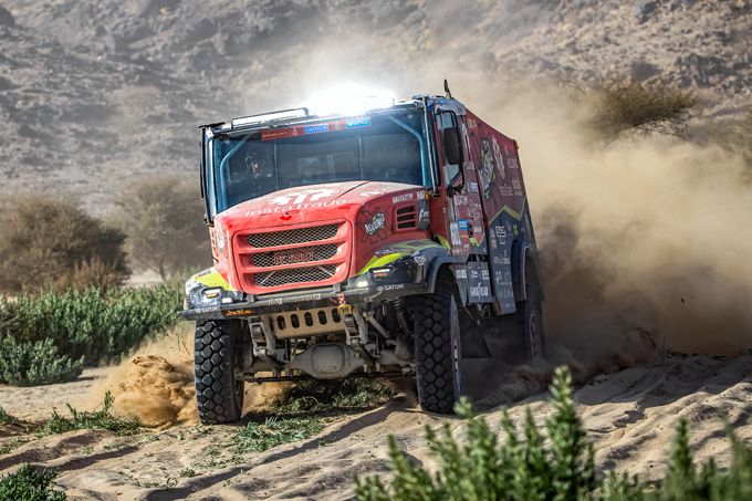 Team de Rooy FPT scoort daverende 1-2 in derde etappe Dakar Rally