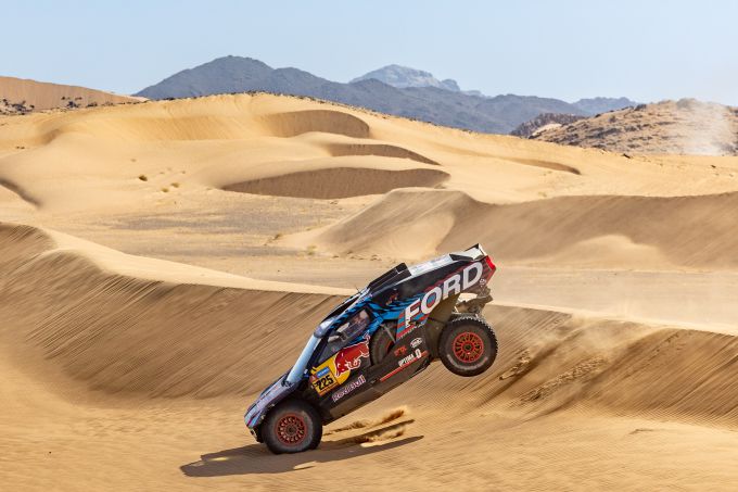 Carlos Sainz Crash Dakar