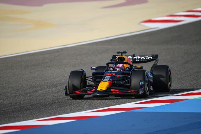 Oracle Red Bull Racing Bahrain International Circuit Max Verstappen Liam Lawson test- en filmdag RB21 Foto 6