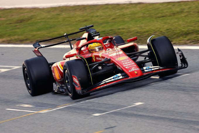Lewis Hamilton F1 Ferrari 3