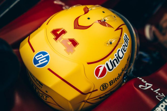 Lewis Hamilton F1 Ferrari Nr44 helm