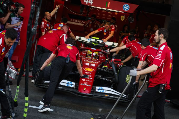 Lewis Hamiltons moeizame begin bij Ferrari Foto 4