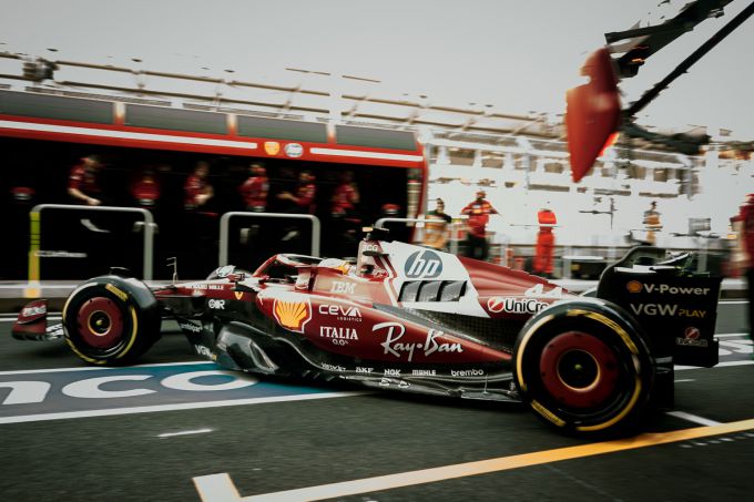 Lewis Hamiltons moeizame begin bij Ferrari Foto 3