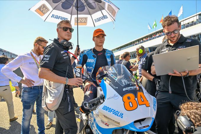 Zonta van den Goorbergh RW-Idrofoglia Racing GP