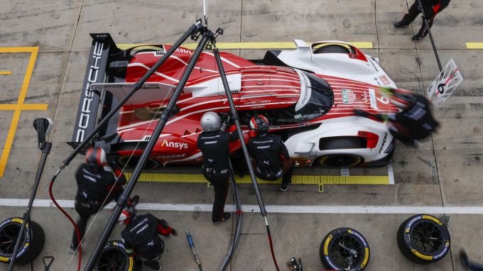FIA WEC 6 Hours of Imola Porsche Penske Motorsport Foto 3