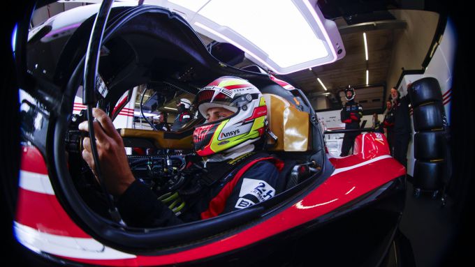 FIA World Endurance Championship (WEC) Imola Porsche Foto 14