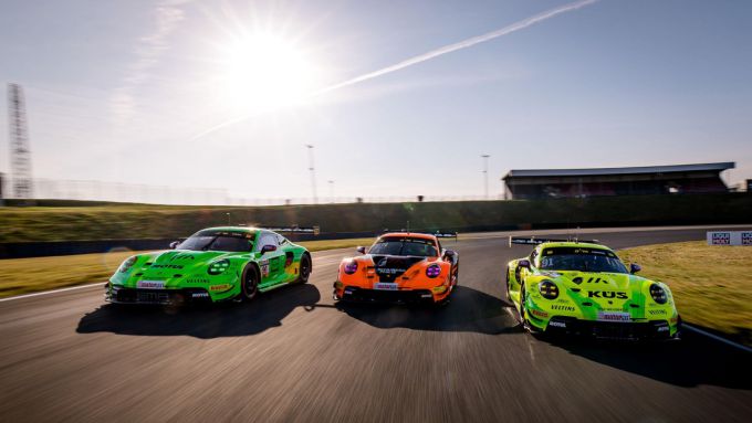 DTM 2025 Manthey EMA Porsche Foto 1 drie Porsches actie