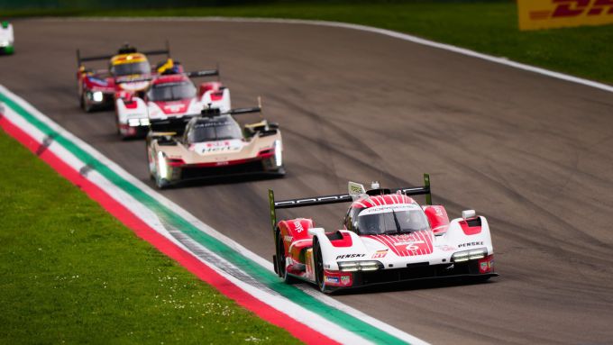 FIA World Endurance Championship (WEC) Imola Porsche Foto 1 963 onderweg