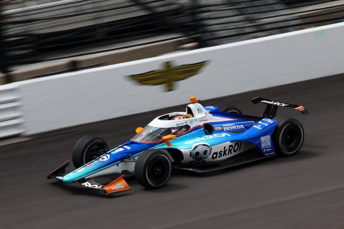 Indy 500 uitslag Rinus Veekay