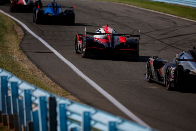 IMSA WeatherTech SportsCar Championship-Watkins Glen International Nr93 Acura Meyer Shank Racing w/Curb Agajanian, Acura ARX-06, GTP Renger van der Zande, Nick Yelloly foto 121