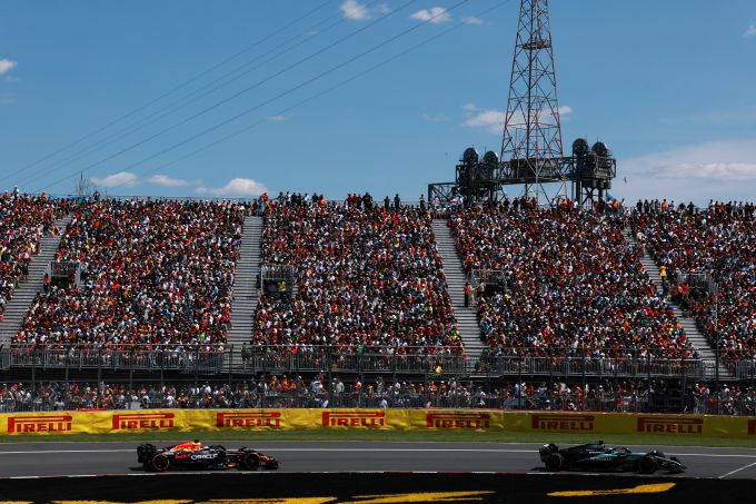 Contractverlenging George Russell on hold vanwege Max Verstappen Foto 2 Bron: RBCP