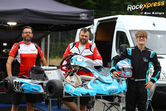 Ids Posthumus met vader André en John Op t Hof