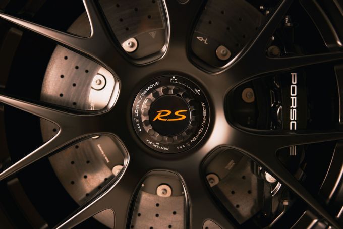 Porsche 718 Cayman GT4 RS met Manthey Kit bijgenaamd De Tulp Foto Porsche Newsroom 3