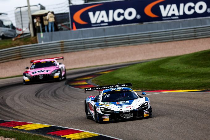 McLaren-coureur Timo Glock was opnieuw snel tijdens de DTM-training Sachsenring
