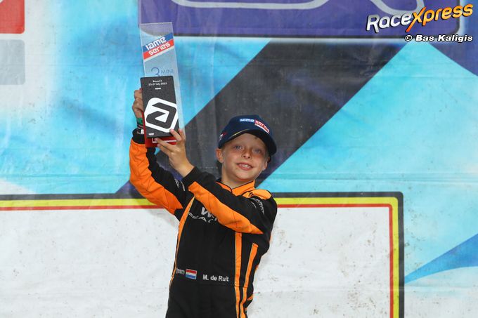 Milan de Ruit naar podium