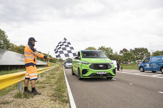 Ford_Transit_Festival_GUINNESS_WORLD_RECORDS