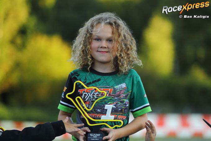 Karter Max van den Heuvel pakt overtuigende dagzege in Kerpen