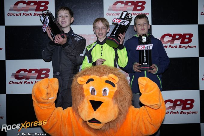 Oliver Bleekemolen wint zesde ronde na spannende slotrace