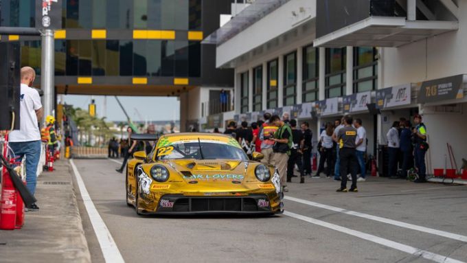 Porsche @ FIA GT World Cup Macau 2025