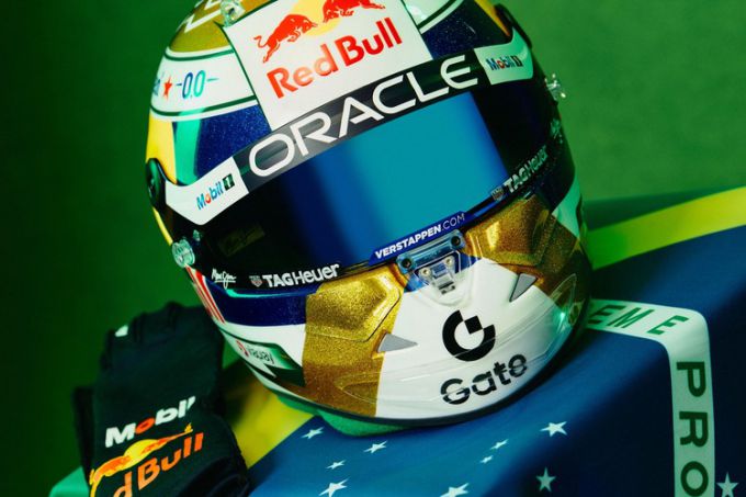 Max Verstappen verrast met speciale helm in Brazilië Foto 8