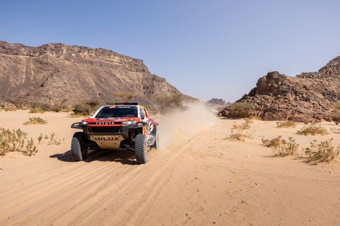 Dakar Rally Toyota Gazoo Racing W2RC-team (TGR W2RC) blufpoker 8e etappe Foto 3