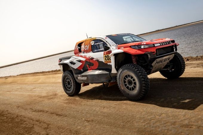 Dakar Rally 2026 TOYOTA GAZOO Racing W2RC DKR GR Hilux Foto 4