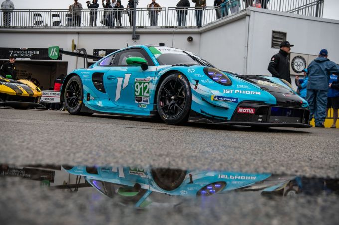 Rolex 24 At Daytona Roar Before The Rolex 24 Morris Schuring Porsche 911 GT3 R Manthey 1st Phorm Foto 4