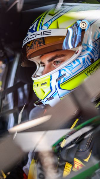 Morris Schuring IMSA Michelin Endurance Cup #912 Porsche 911 GT3 R Manthey 1st Phorm Foto 1 portret met helm